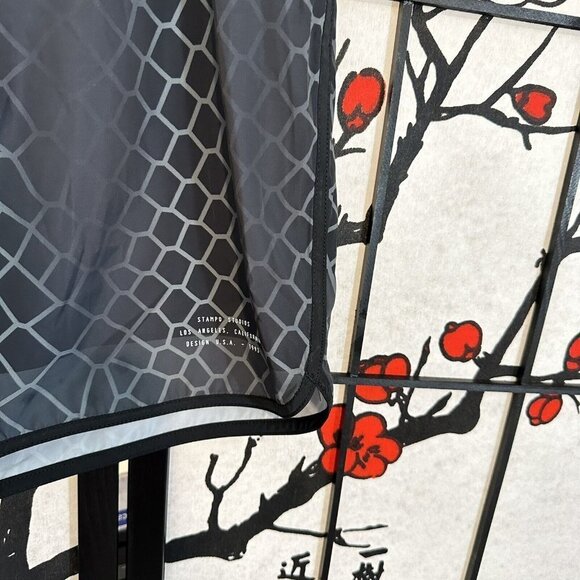 STAMPD Black Gray Shorts Active Fitness Swim Trunk Board Shorts Size Large New - Picture 5 of 7